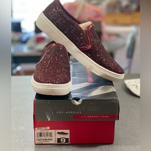 Skechers Glitter burgundy colored pull on shoes